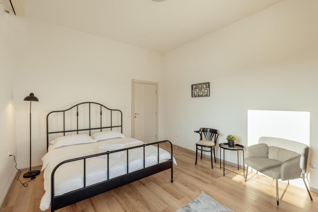 City Port Apartment ヘルツェグ・ノヴィ エクステリア 写真