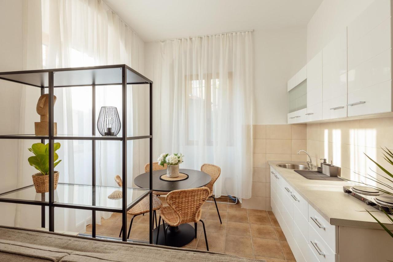 City Port Apartment ヘルツェグ・ノヴィ エクステリア 写真